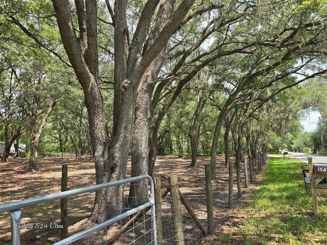 17120 SE 130TH AVENUE, Weirsdale, FL 32195