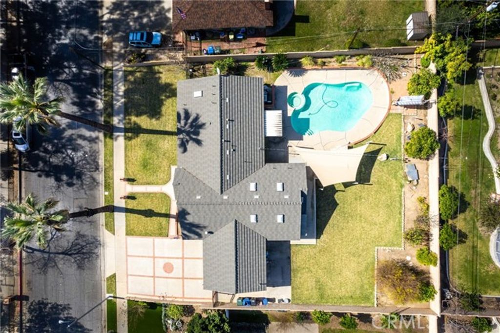 1011 E Palm, Glendora, CA 91741