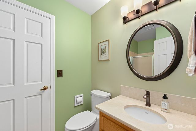 19004 64th Avenue NE, Kenmore, WA 98028
