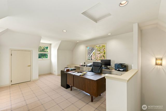 19004 64th Avenue NE, Kenmore, WA 98028