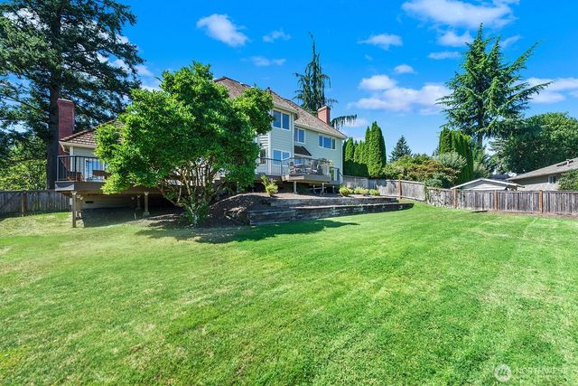 19004 64th Avenue NE, Kenmore, WA 98028