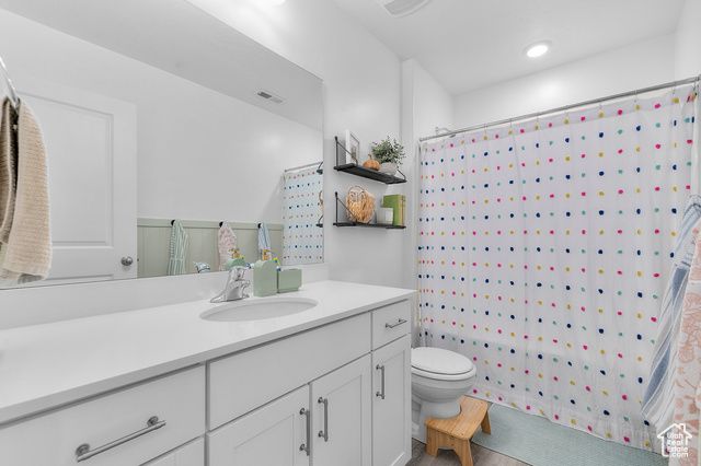 1082 E WATERWAY LN, Saratoga Springs, UT 84045