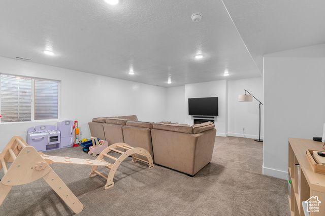 1082 E WATERWAY LN, Saratoga Springs, UT 84045