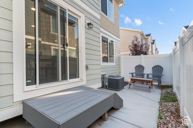 1082 E WATERWAY LN, Saratoga Springs, UT 84045