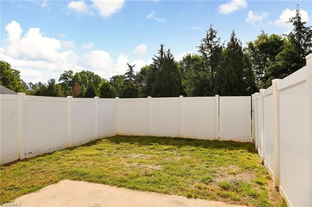 111 Penry Lane, Clemmons, NC 27012