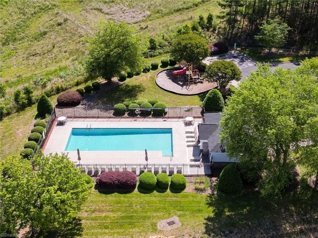 111 Penry Lane, Clemmons, NC 27012