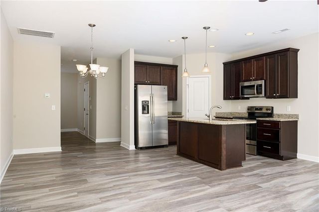 111 Penry Lane, Clemmons, NC 27012