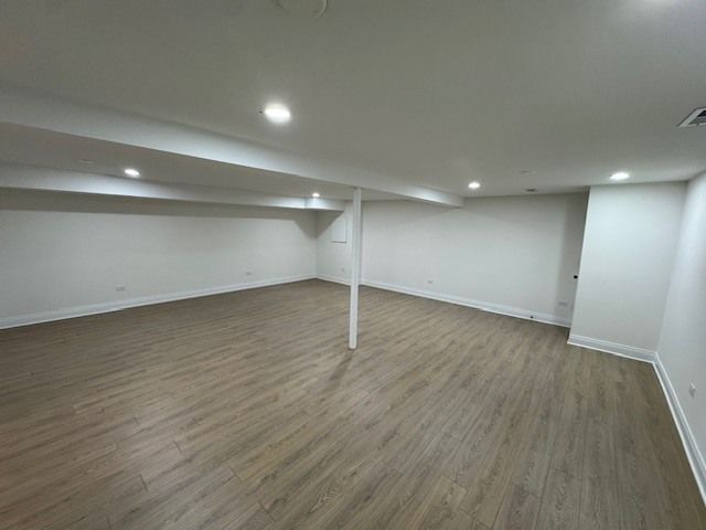 870 E Thacker Street, Des Plaines, IL 60016