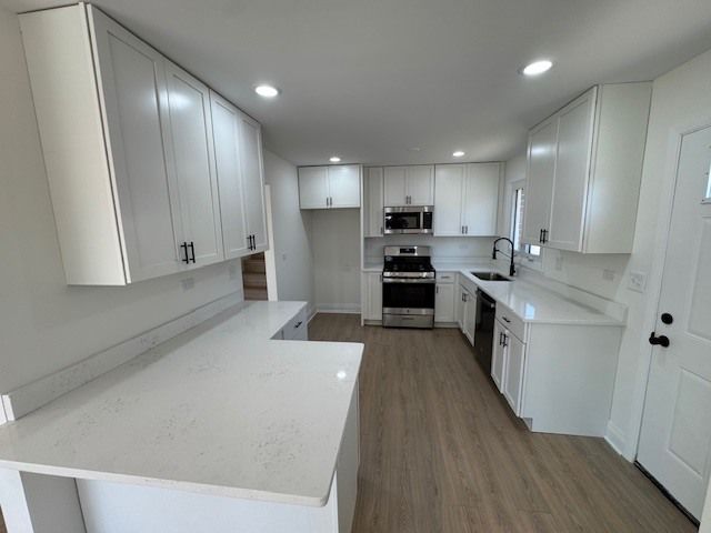 870 E Thacker Street, Des Plaines, IL 60016