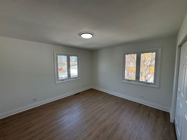 870 E Thacker Street, Des Plaines, IL 60016