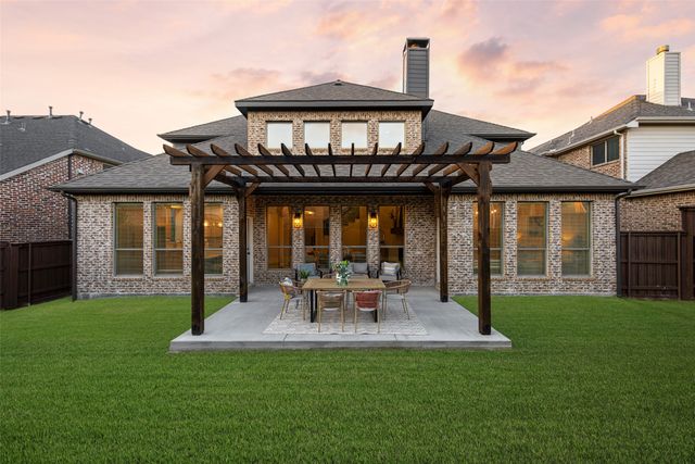 15653 Crown Cove Lane, Frisco, TX 75035