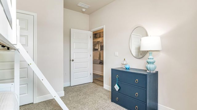 8154 Fox Hunt Drive, Milton, FL 32583