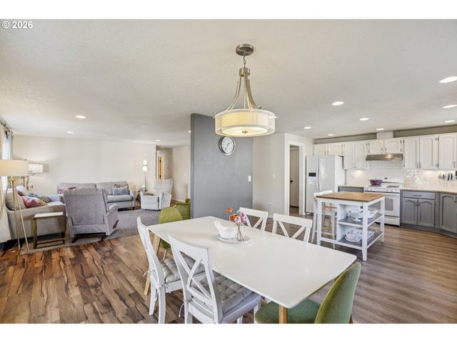 1703 Sw 2ND Ave, Battle Ground, WA 98604