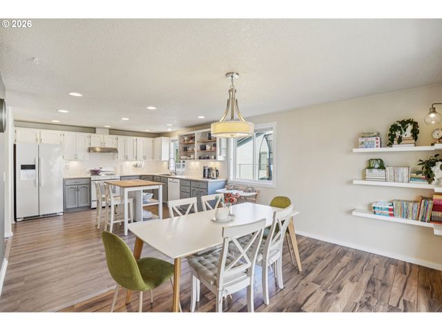 1703 Sw 2ND Ave, Battle Ground, WA 98604