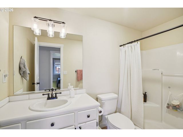 1703 Sw 2ND Ave, Battle Ground, WA 98604