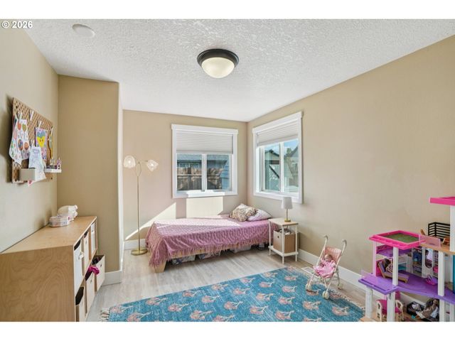 1703 Sw 2ND Ave, Battle Ground, WA 98604