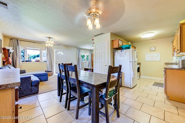 5007 Ramona Ln, Louisville, KY 40272