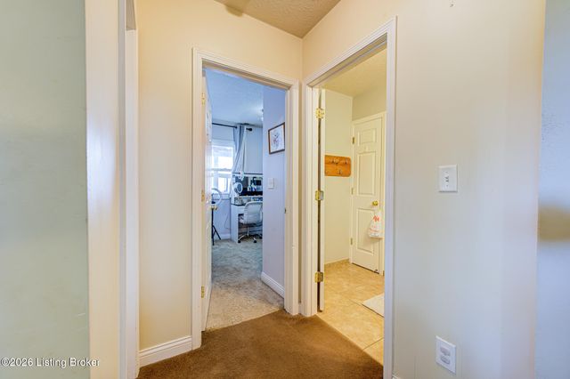 5007 Ramona Ln, Louisville, KY 40272