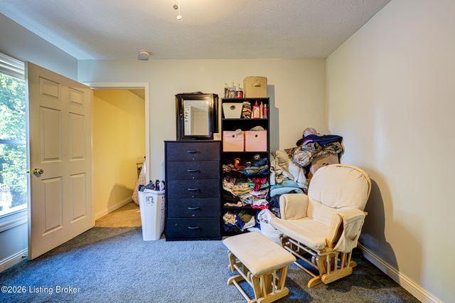 5007 Ramona Ln, Louisville, KY 40272