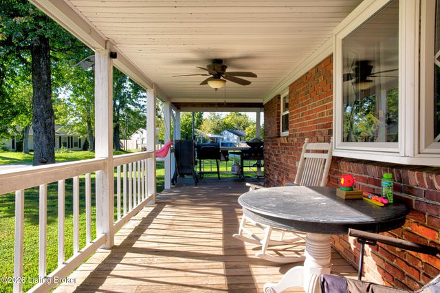 5007 Ramona Ln, Louisville, KY 40272