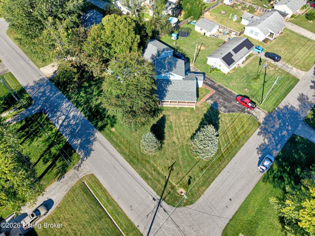 5007 Ramona Ln, Louisville, KY 40272