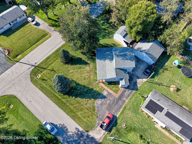 5007 Ramona Ln, Louisville, KY 40272