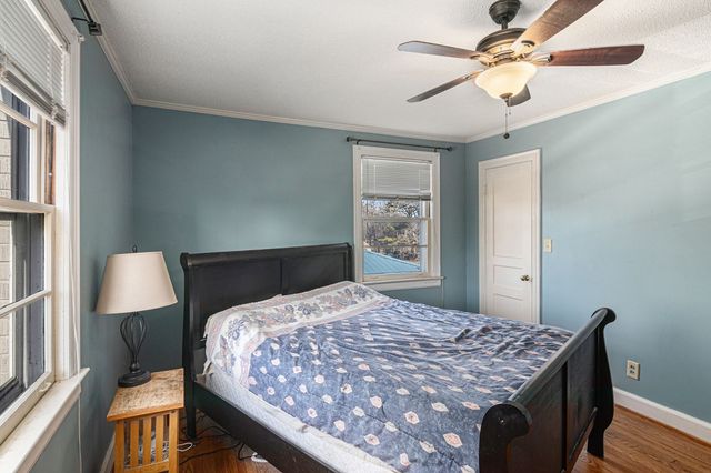 1662 Valley Rd, Clarksville, TN 37043