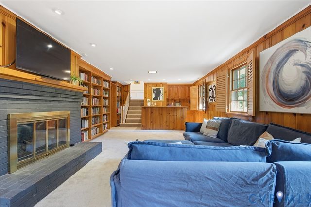6405 Buckhill Rd, Richmond, VA 22524