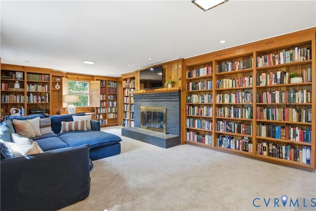 6405 Buckhill Rd, Richmond, VA 22524