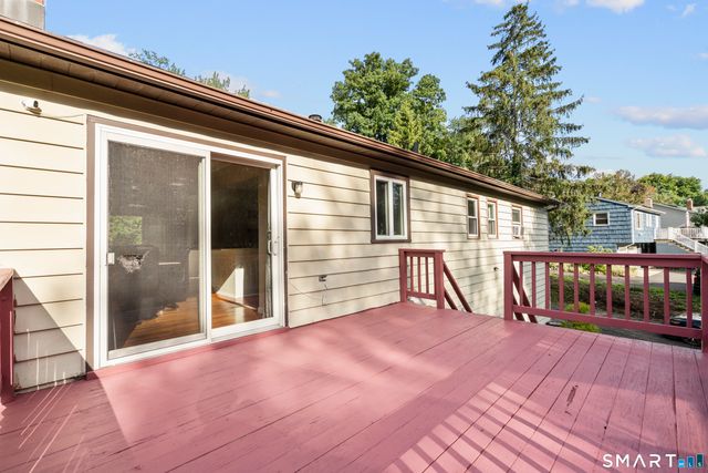 26 Harbor Ridge Road, Danbury, CT 06811