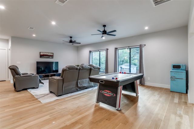 13693 Peyton Drive, Dallas, TX 75240