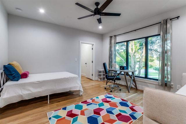 13693 Peyton Drive, Dallas, TX 75240