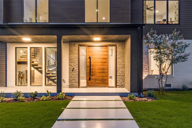 13693 Peyton Drive, Dallas, TX 75240