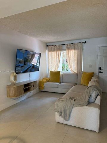 431 NW 82nd Ave 913, Miami, FL 33126