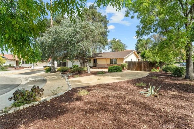 415 Lewis Court, Claremont, CA 91711