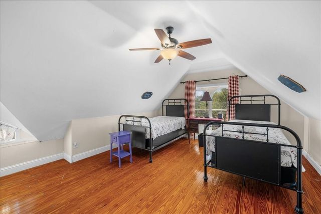 501 W Moore, Moulton, TX 77975