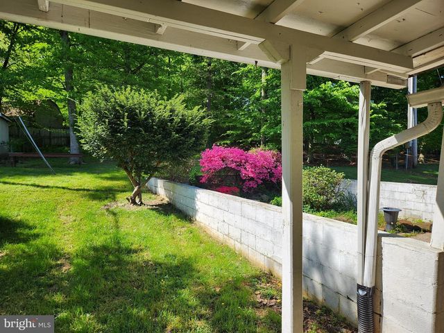 12401 ROUND TREE LN, Bowie, MD 20715