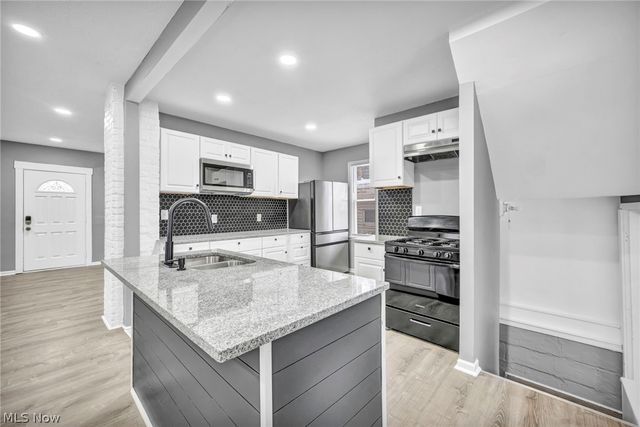 3560 W 66th Street, Cleveland, OH 44135