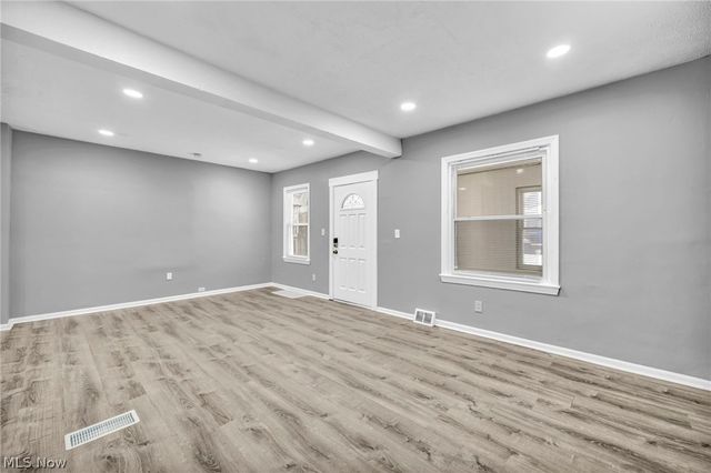 3560 W 66th Street, Cleveland, OH 44135