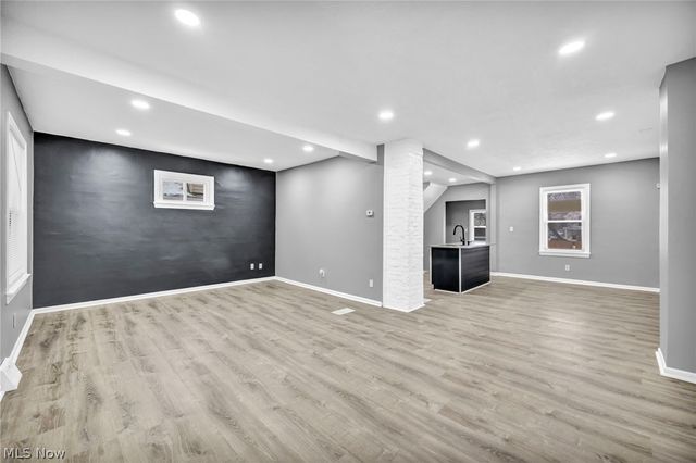 3560 W 66th Street, Cleveland, OH 44135