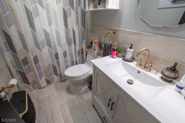 23 C St, Middlesex Boro, NJ 08846