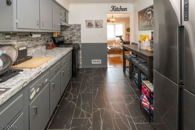23 C St, Middlesex Boro, NJ 08846