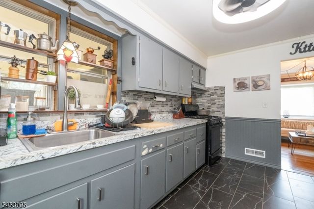 23 C St, Middlesex Boro, NJ 08846