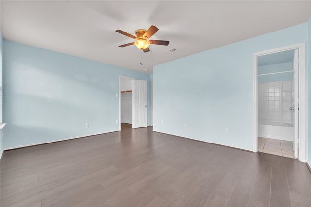 706 Cliffmere Drive, Arlington, TX 76002