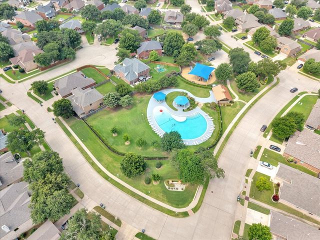 706 Cliffmere Drive, Arlington, TX 76002