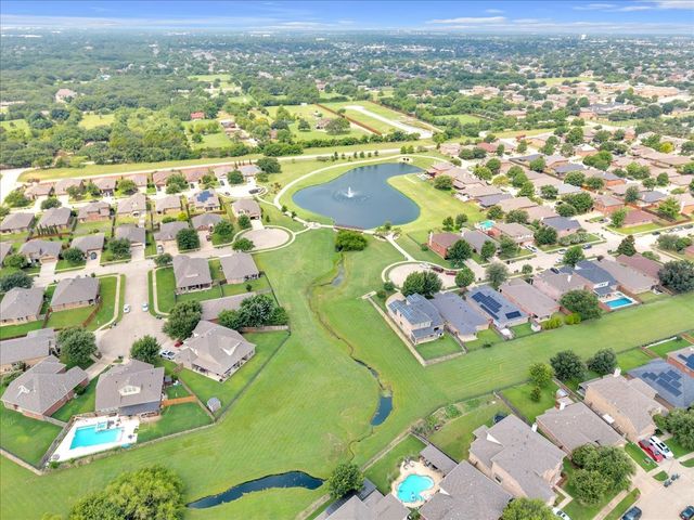 706 Cliffmere Drive, Arlington, TX 76002