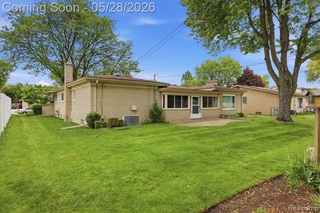 37807 Sarafina Drive, Sterling Heights, MI 48312