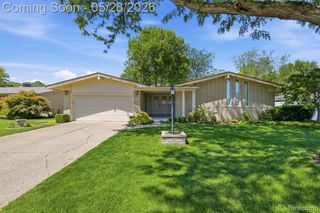 37807 Sarafina Drive, Sterling Heights, MI 48312