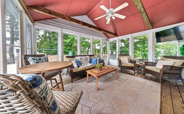 15 Donna Rd, Weymouth, MA 02190