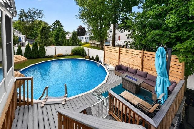 15 Donna Rd, Weymouth, MA 02190